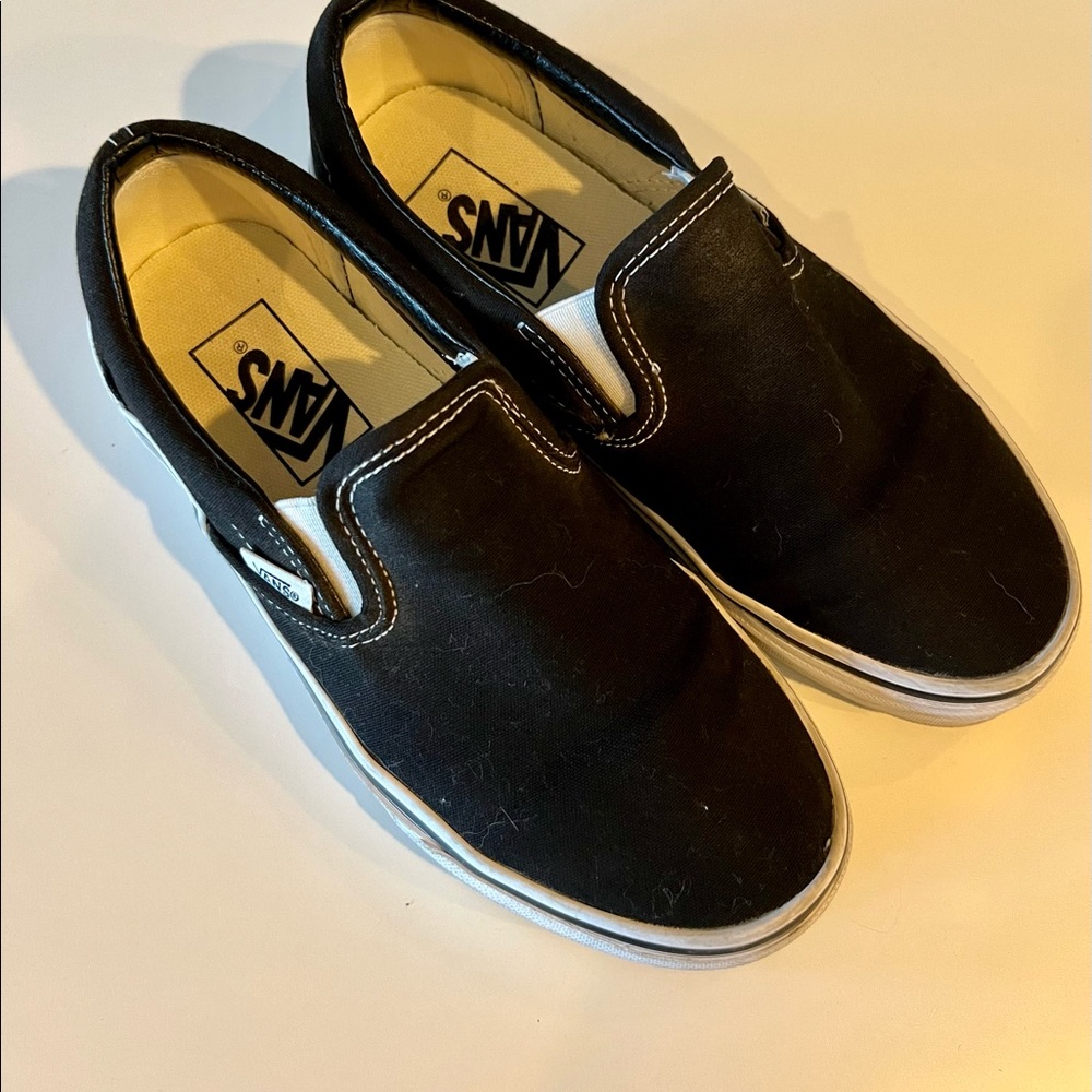 Vans Classic Black Slip-ons